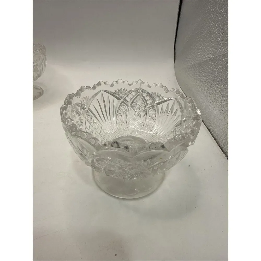 Vintage Set of 4 Footed Glass Dessert Berry Bowls Starburst Fan Pattern 4” *